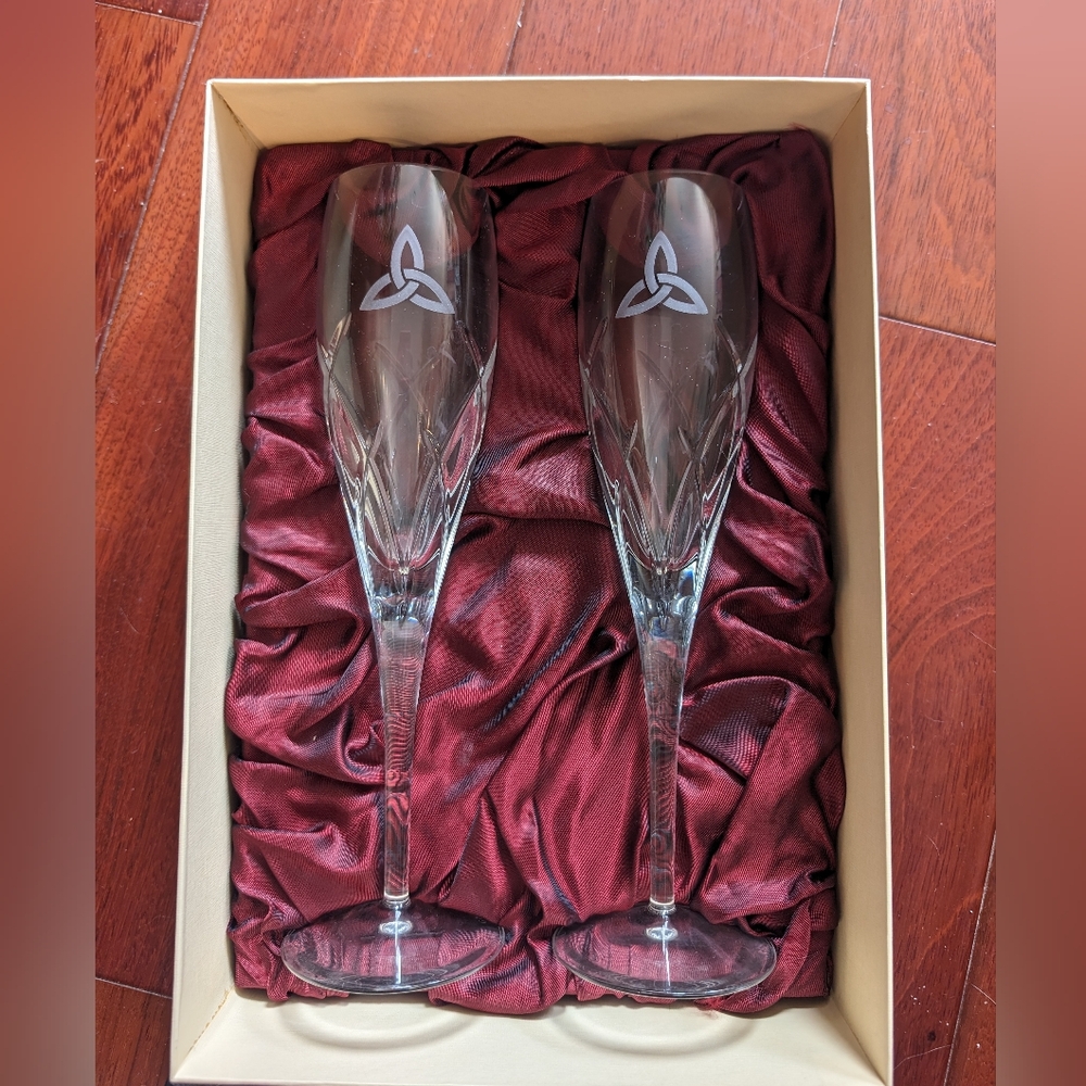 Galway Irish Crystal Trintity Knot Flute Pair